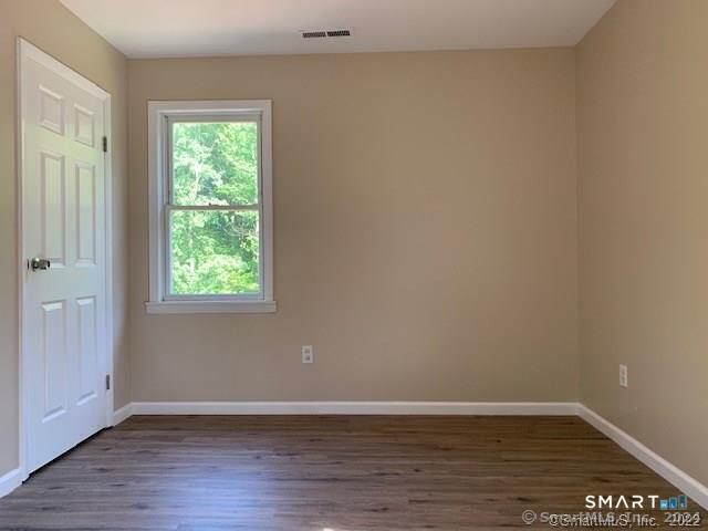 15 Krakow Street Derby CT 06418