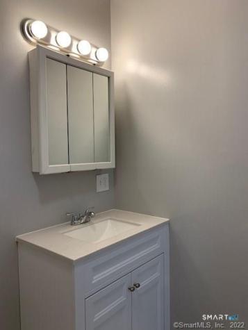 15 Krakow Street Derby CT 06418