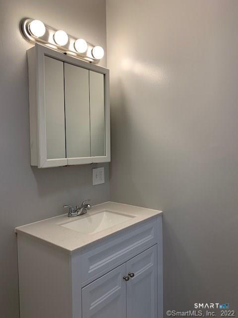 15 Krakow Street Derby CT 06418