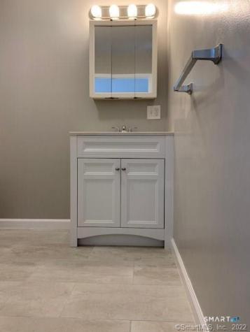 15 Krakow Street Derby CT 06418