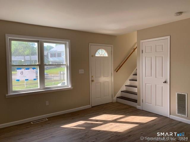 15 Krakow Street Derby CT 06418