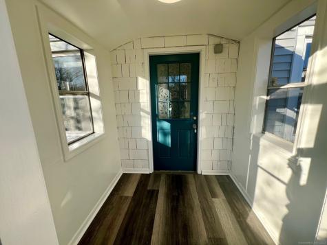 8 Burgeville Court Groton CT 06340
