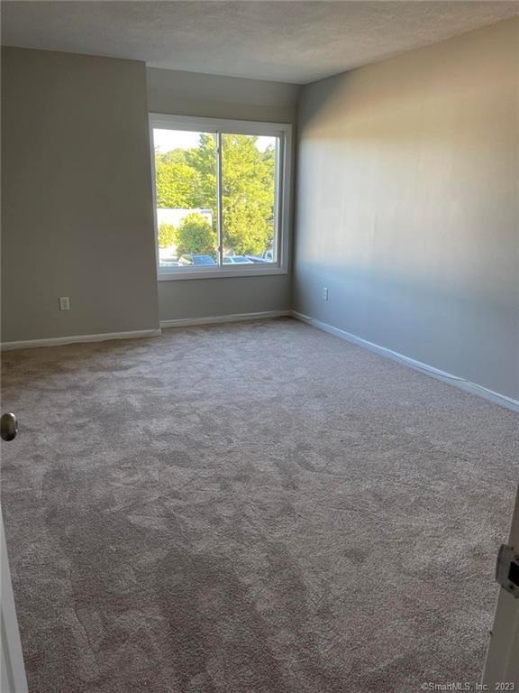 12 Cedar Court East Haven CT 06513