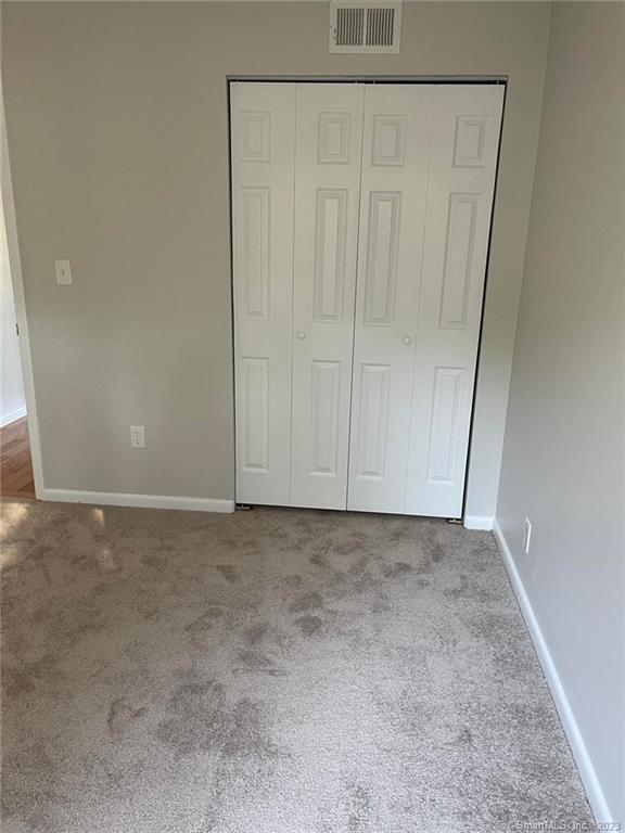 12 Cedar Court East Haven CT 06513
