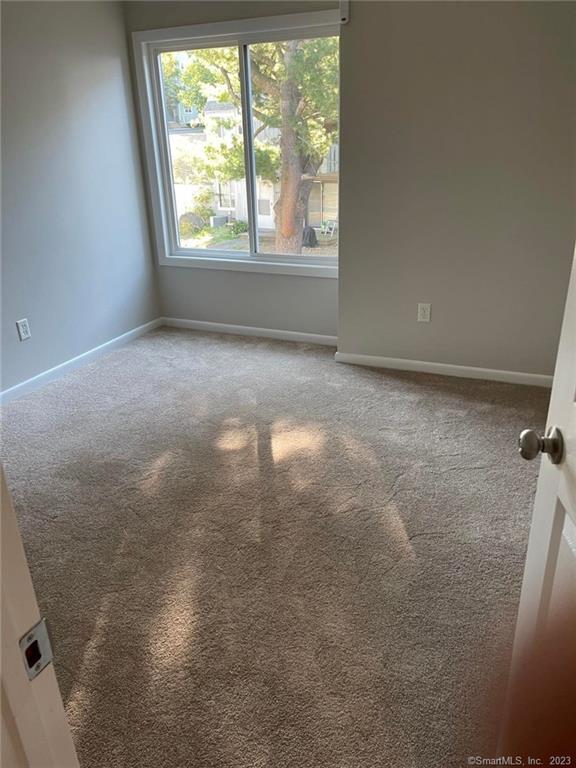 12 Cedar Court East Haven CT 06513