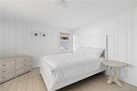 8 Belaire Manor Old Saybrook CT 06475