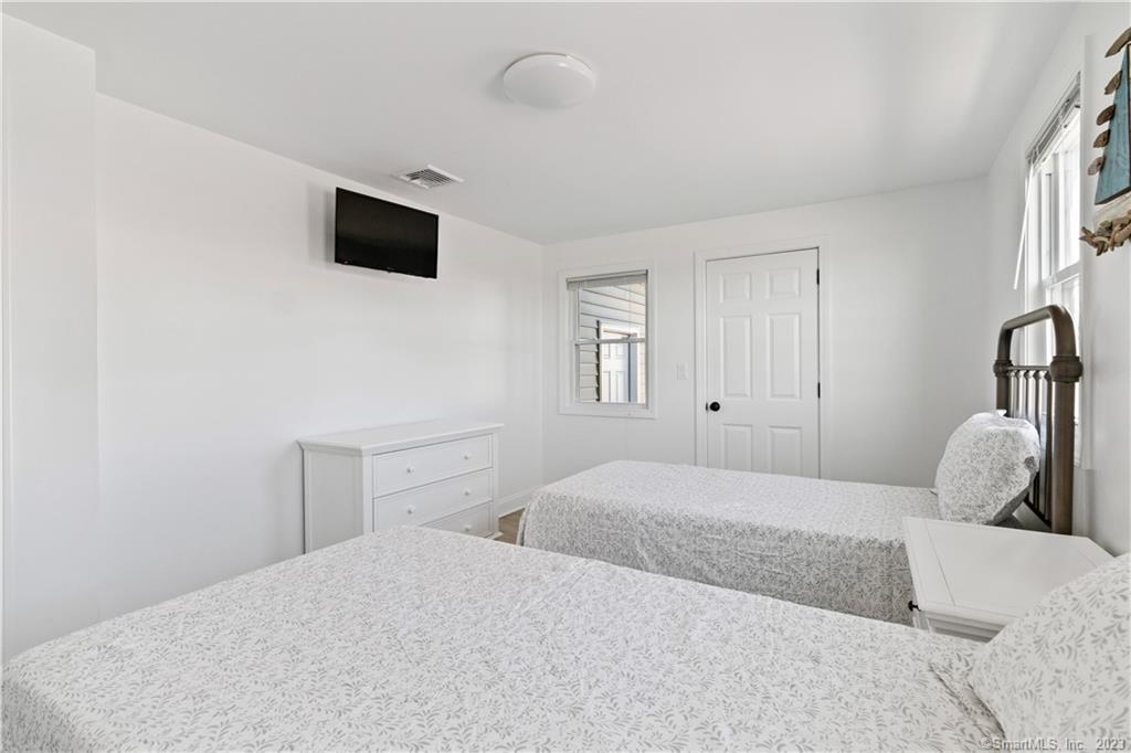 8 Belaire Manor Old Saybrook CT 06475