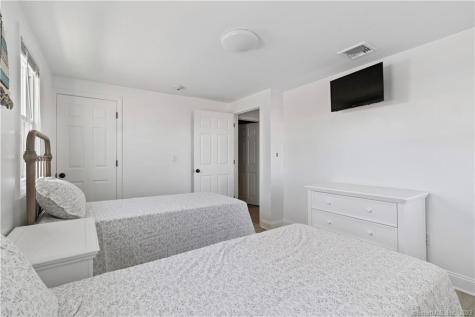 8 Belaire Manor Old Saybrook CT 06475