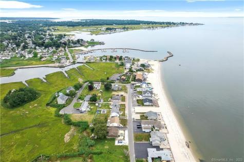 8 Belaire Manor Old Saybrook CT 06475