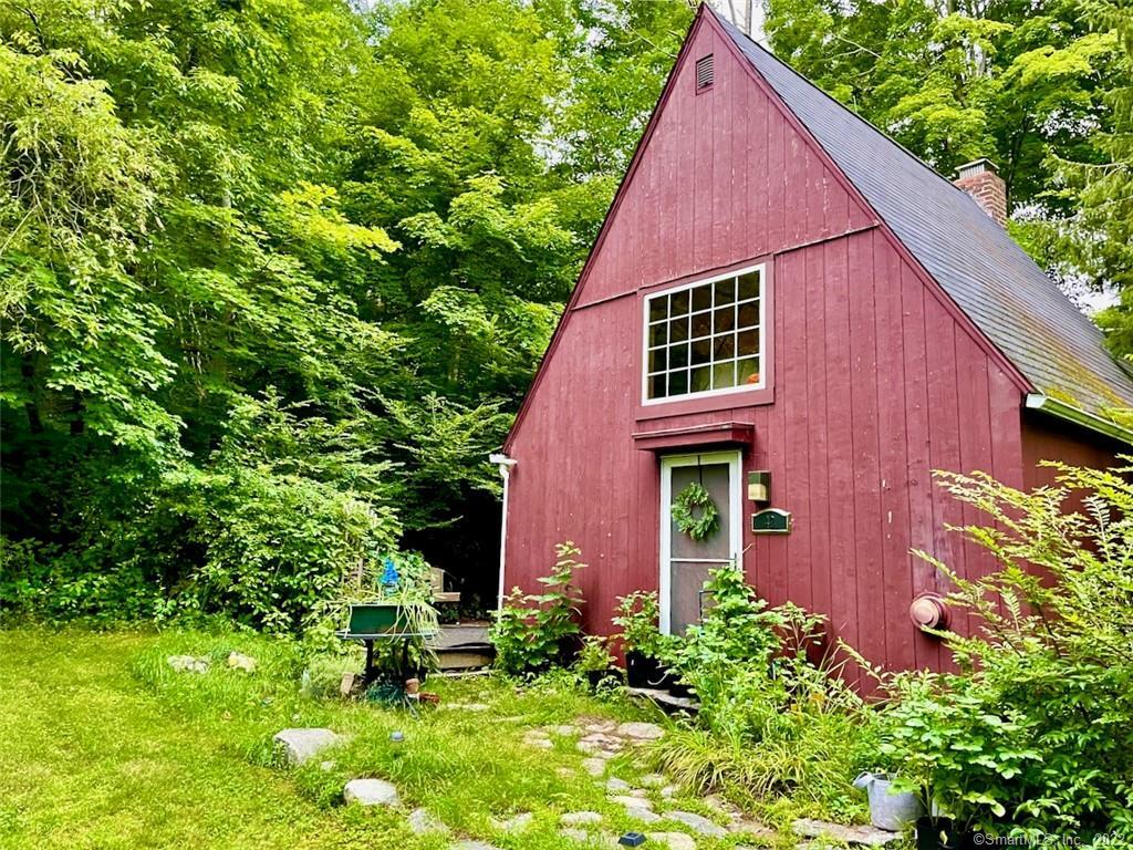 42 Wolfpits Road Bethel CT 06801