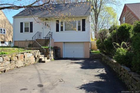 1846 Stratfield Road Fairfield CT 06825