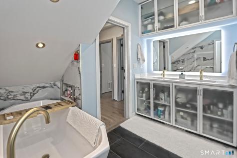 11 Maddox Avenue Milford CT 06460