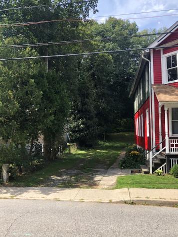 39 Pearl Street Groton CT 06355