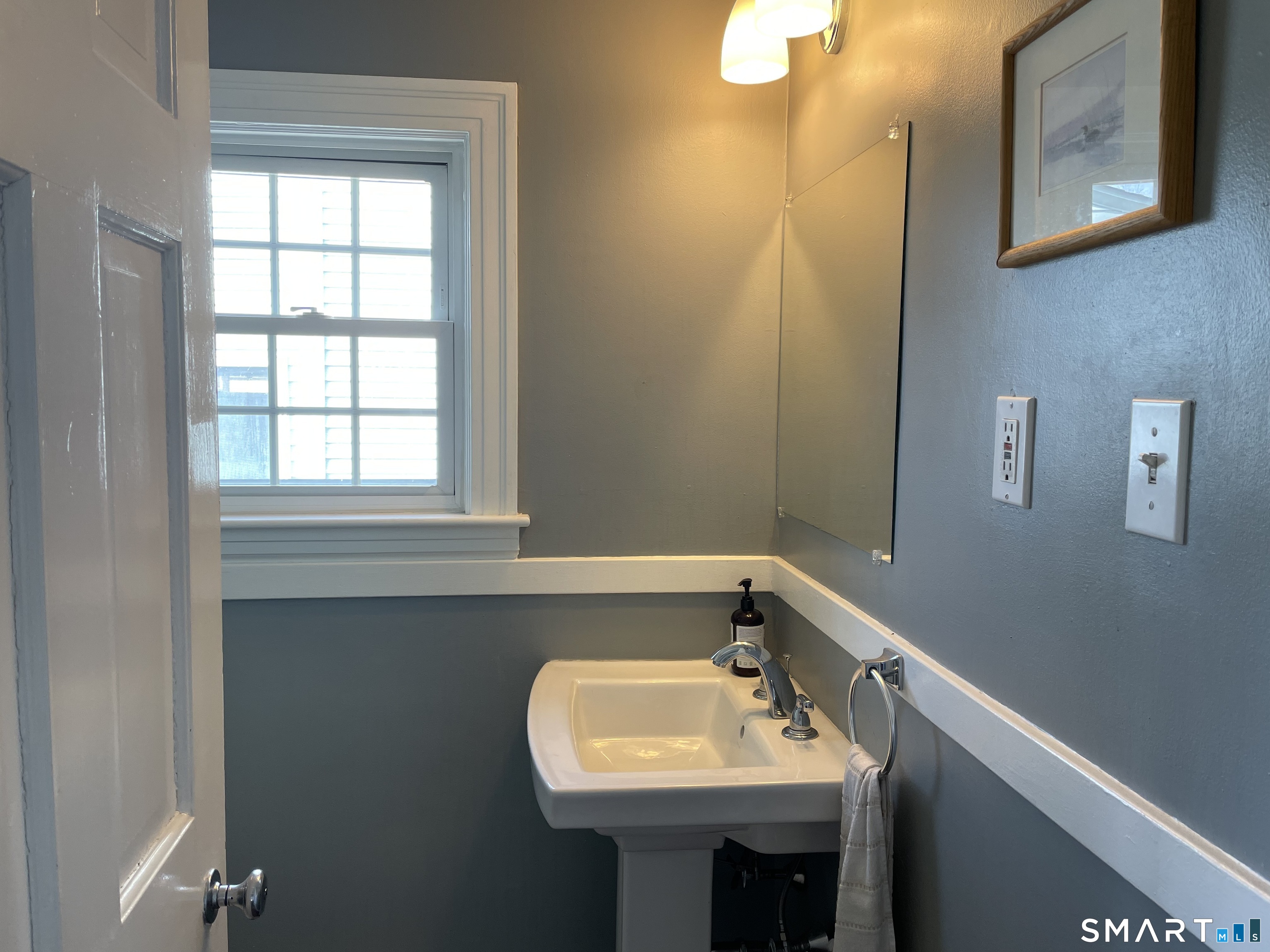 99 Penn Drive West Hartford CT 06119