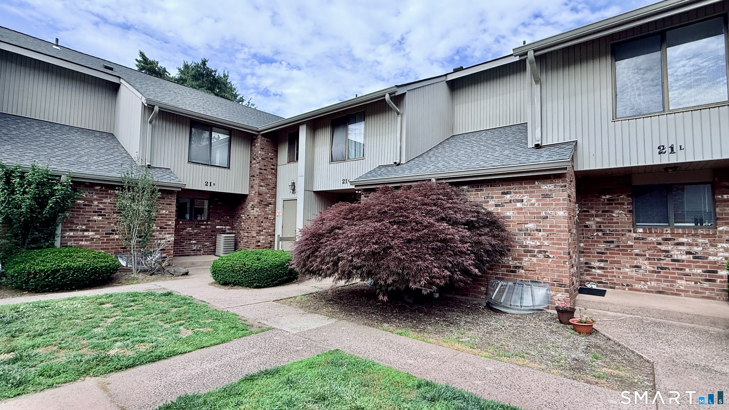 21 Amato Drive South Windsor CT 06074