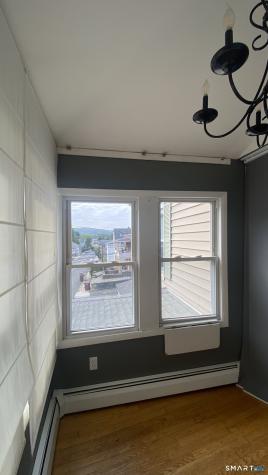 68 High Street Naugatuck CT 06770