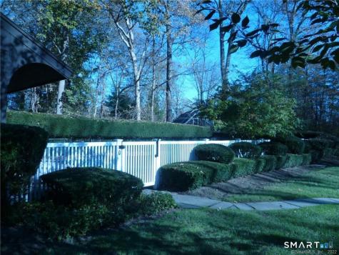 65 Main Street Essex CT 06442