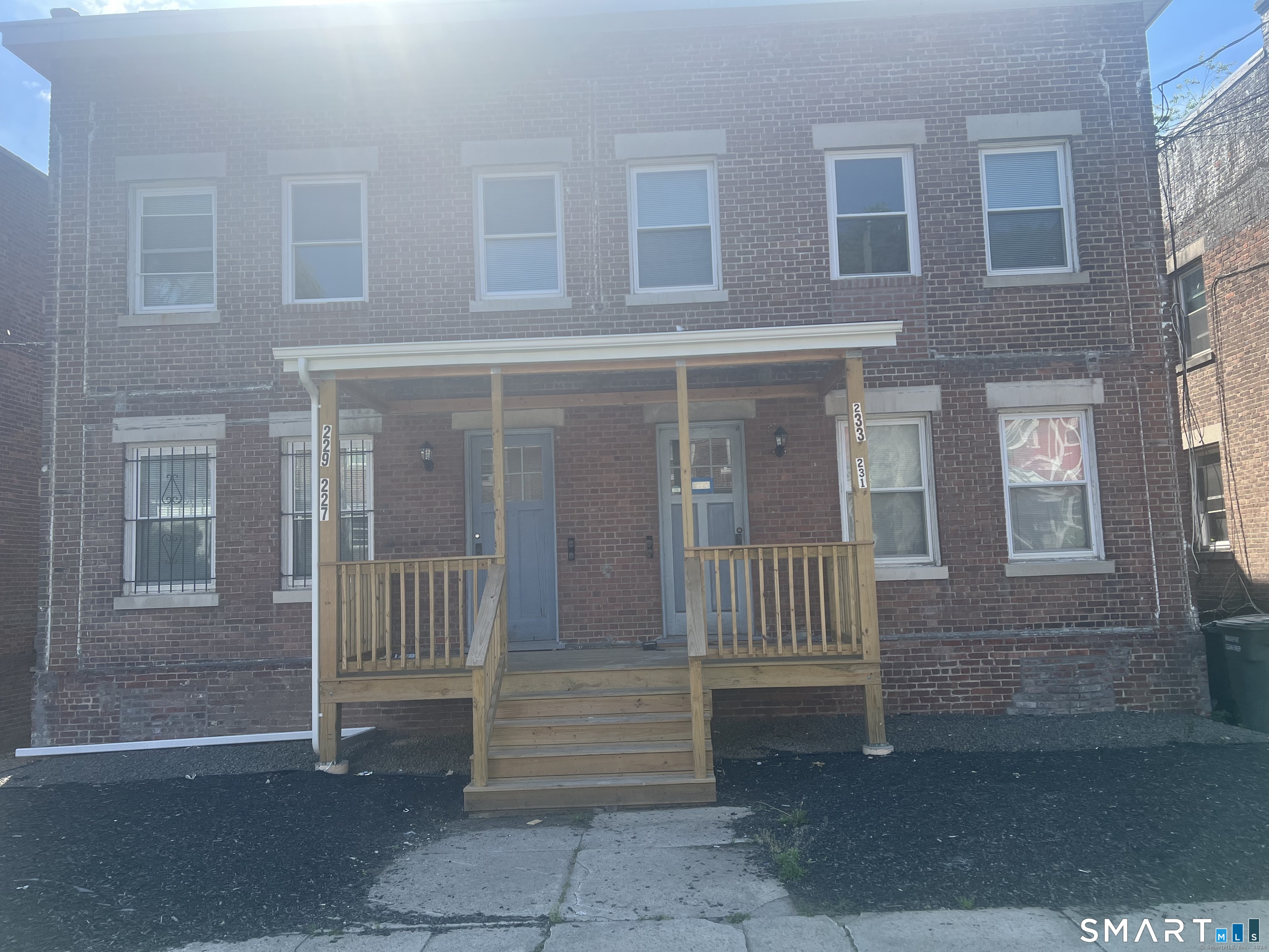 231 Dover Street Bridgeport CT 06610