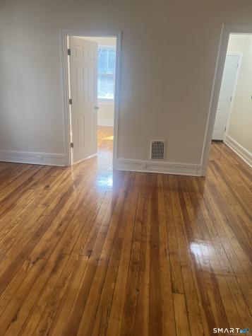 231 Dover Street Bridgeport CT 06610