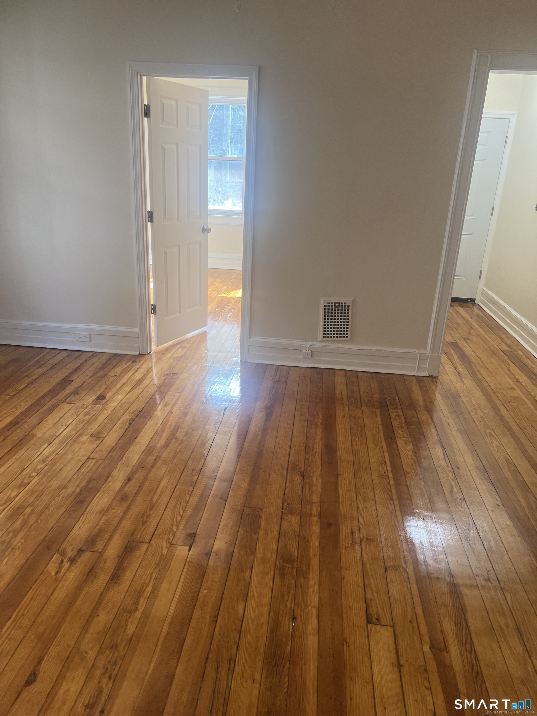 231 Dover Street Bridgeport CT 06610