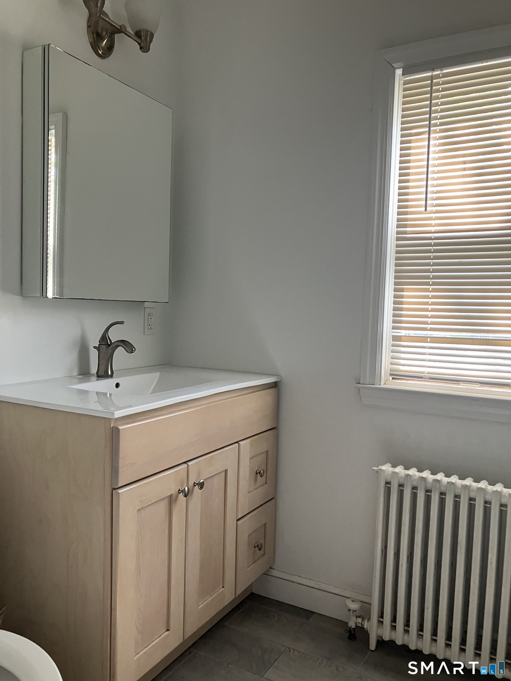 155 Lakeview Terrace New Haven CT 06515