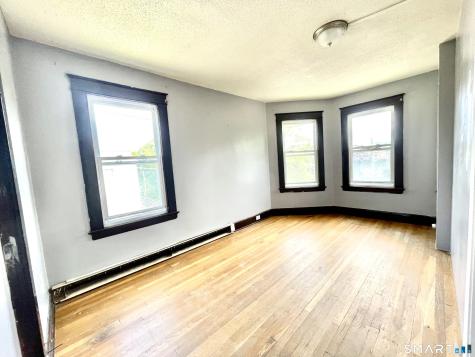 146 Charles Street Waterbury CT 06708