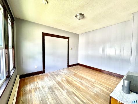 146 Charles Street Waterbury CT 06708