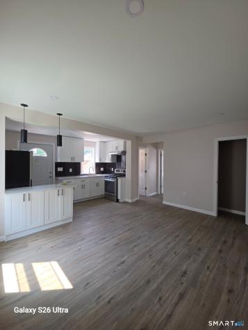 429 Burnside Avenue East Hartford CT 06108