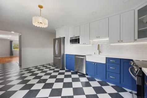 13-1/2 Hickory Drive Greenwich CT 06831