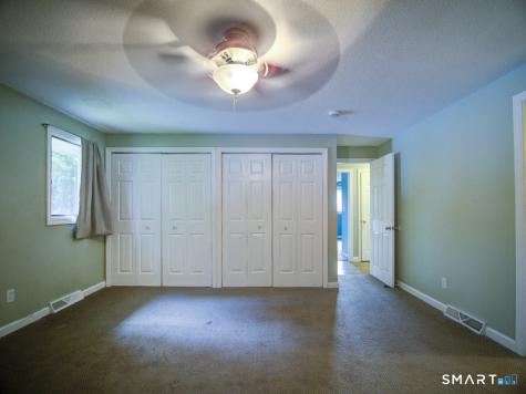 197 Maple Avenue North Haven CT 06473