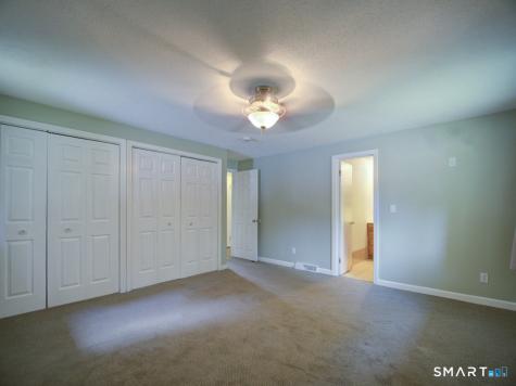 197 Maple Avenue North Haven CT 06473