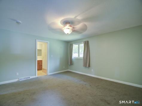 197 Maple Avenue North Haven CT 06473