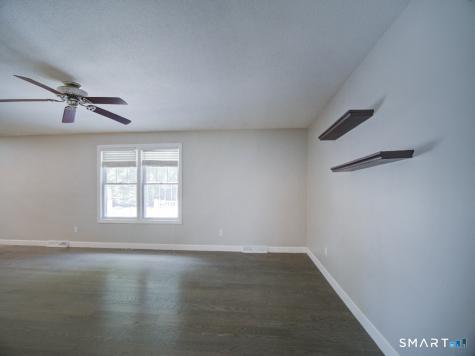197 Maple Avenue North Haven CT 06473