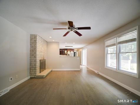197 Maple Avenue North Haven CT 06473