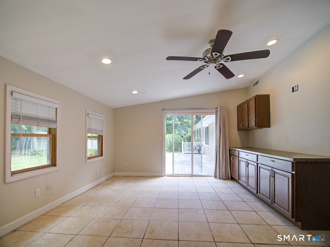 197 Maple Avenue North Haven CT 06473