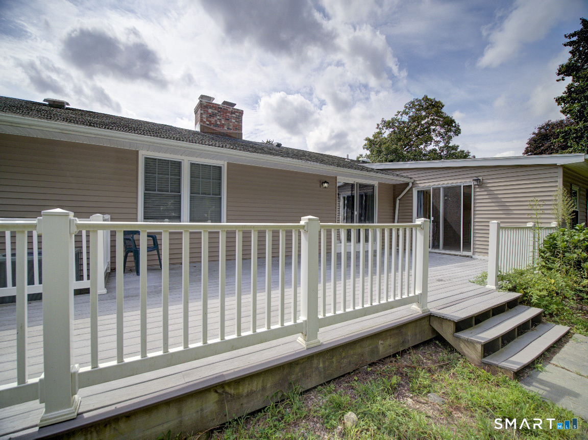 197 Maple Avenue North Haven CT 06473
