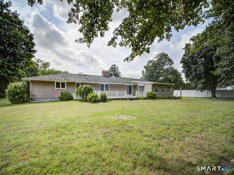 197 Maple Avenue North Haven CT 06473