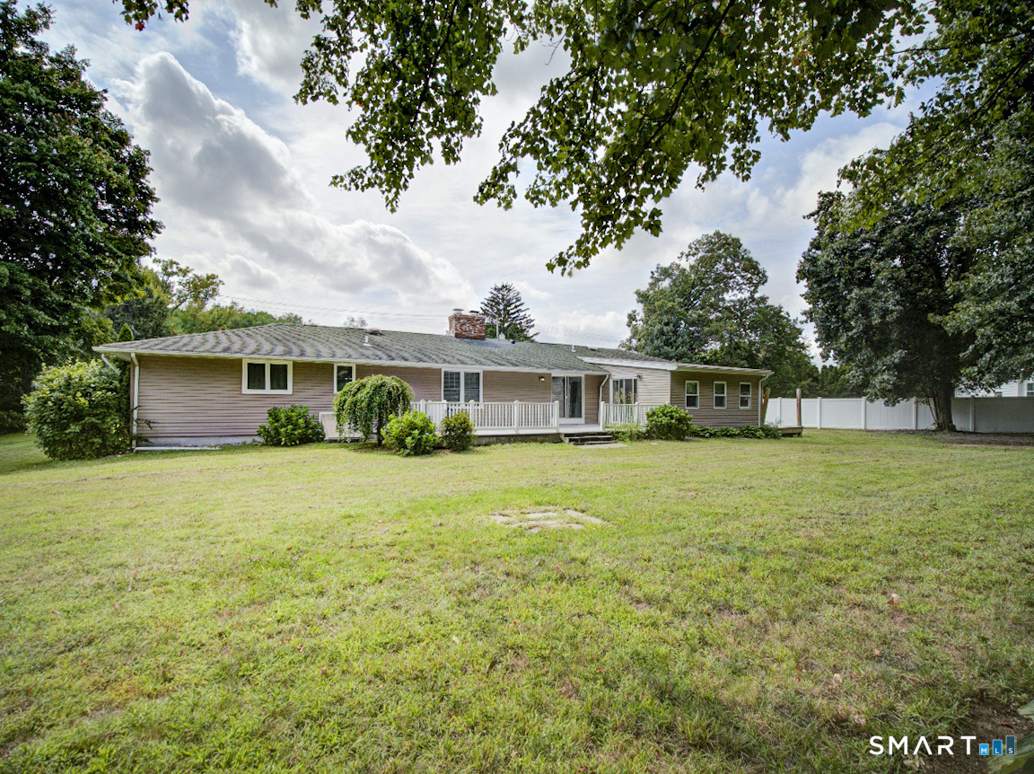 197 Maple Avenue North Haven CT 06473