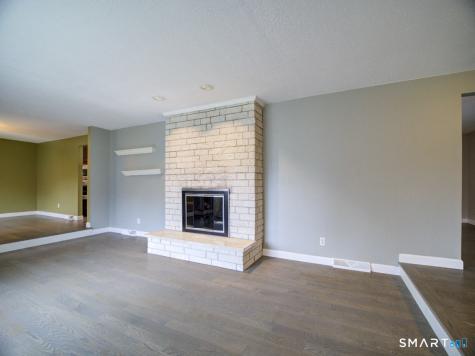 197 Maple Avenue North Haven CT 06473