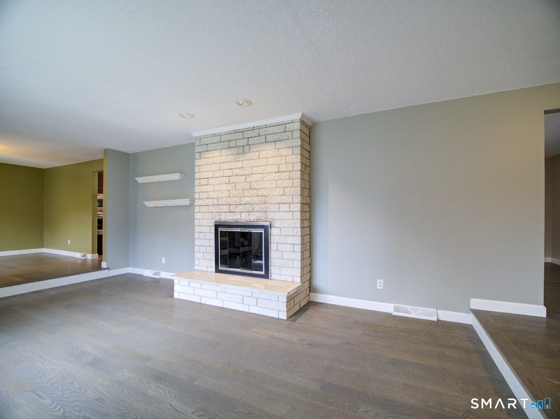 197 Maple Avenue North Haven CT 06473