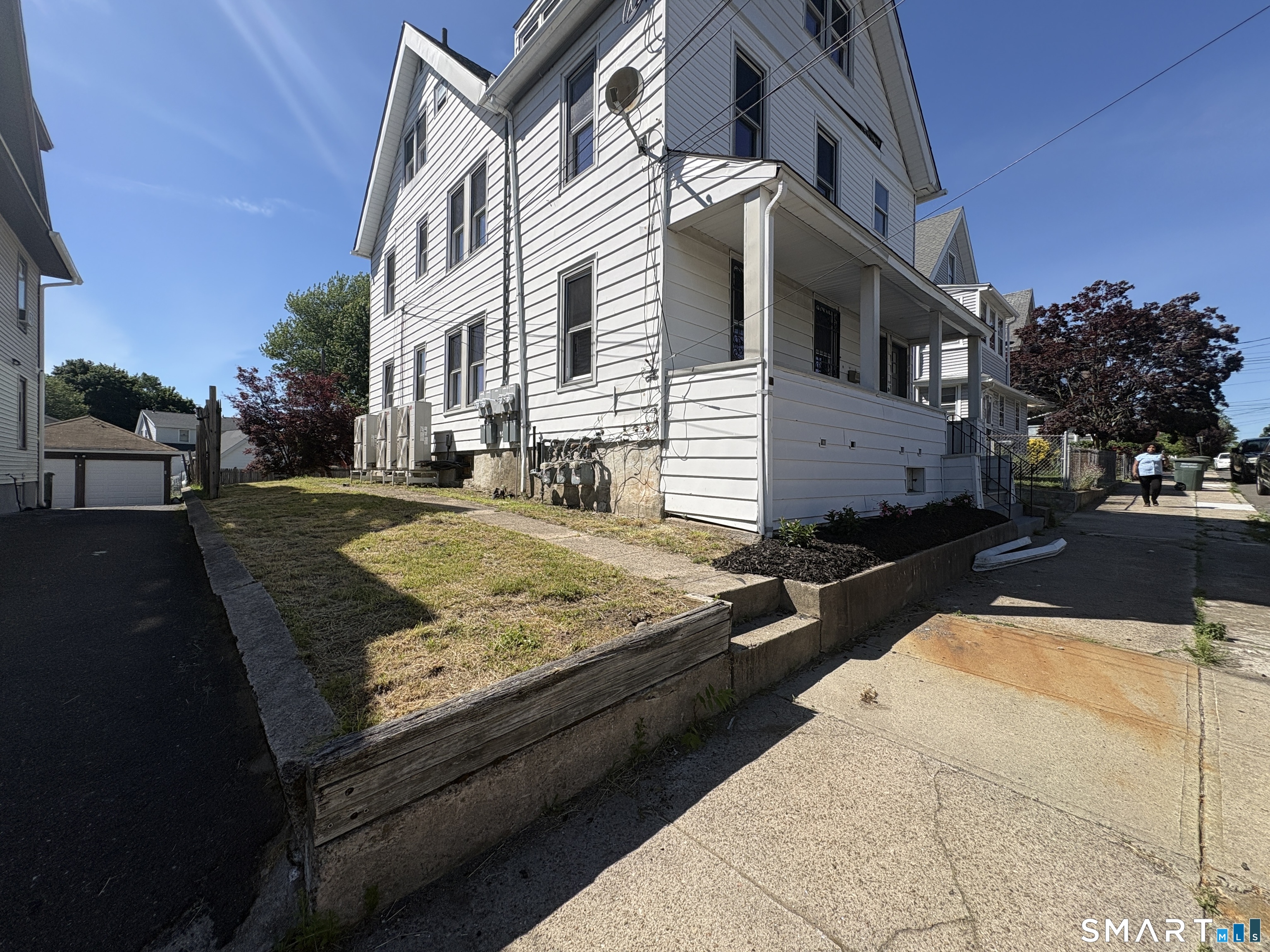 231 Goddard Avenue Bridgeport CT 06610