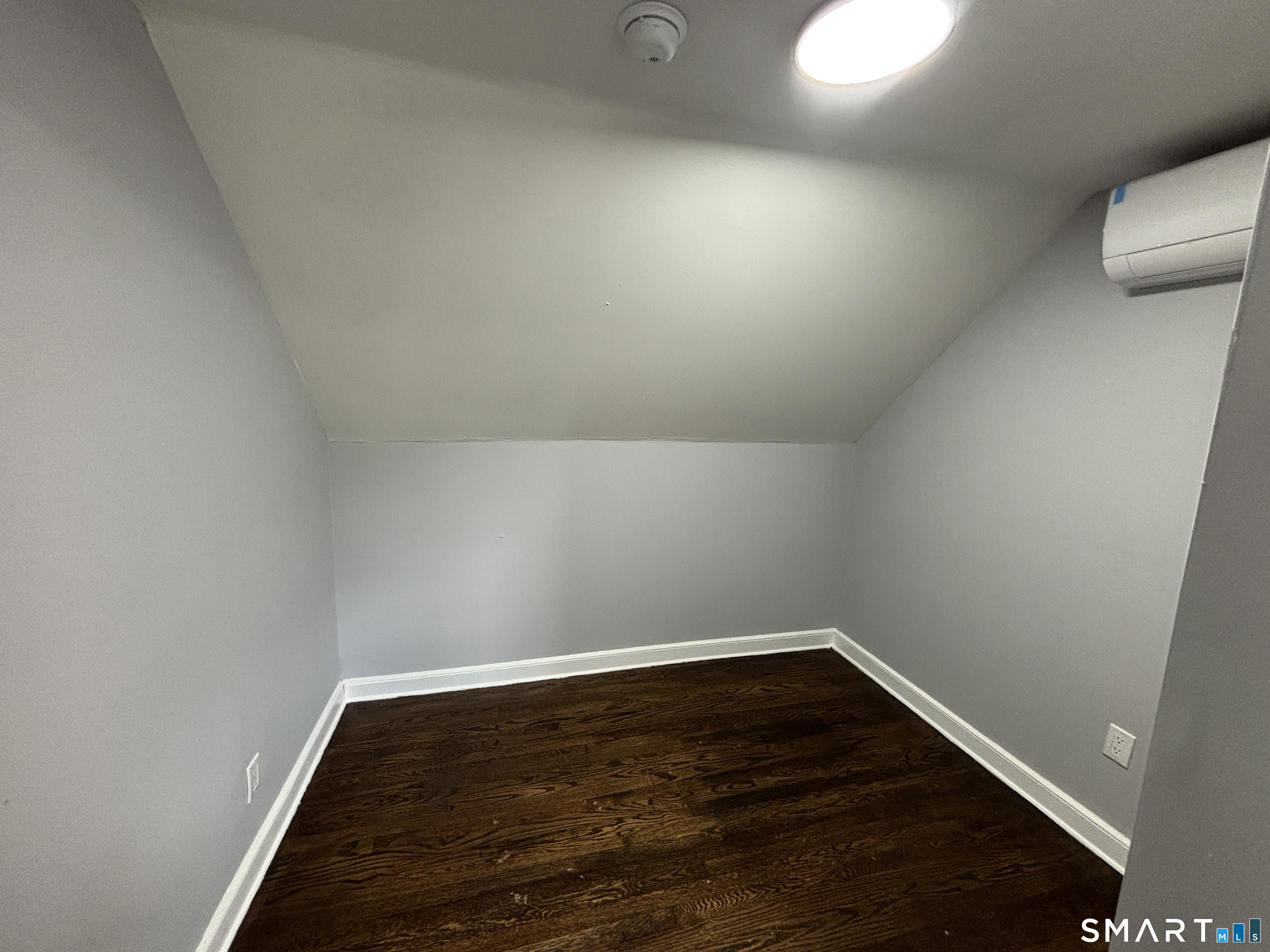 231 Goddard Avenue Bridgeport CT 06610