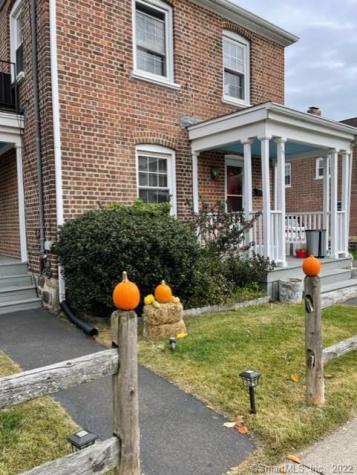 16 Roanoke Avenue Fairfield CT 06824