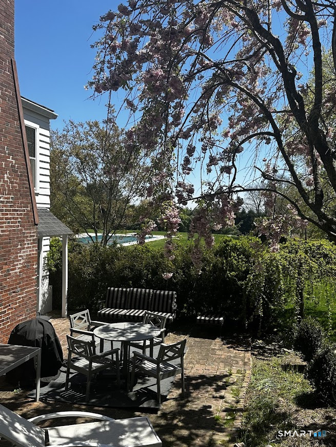 126 Morningside Dr S Drive Westport CT 06880