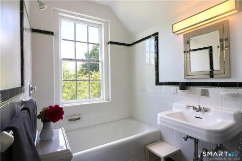 126 Morningside Dr S Drive Westport CT 06880