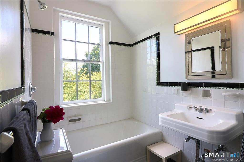 126 Morningside Dr S Drive Westport CT 06880