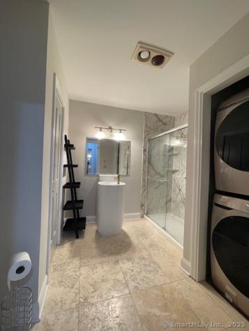 69 Harbour Close New Haven CT 06519