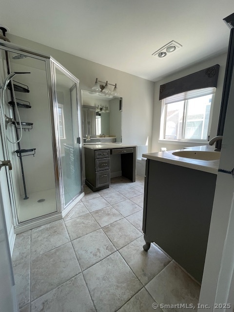 69 Harbour Close New Haven CT 06519