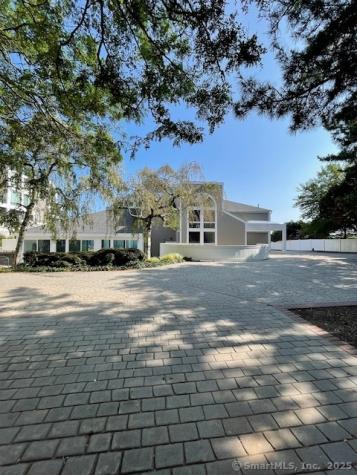 69 Harbour Close New Haven CT 06519