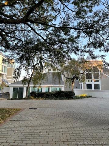 69 Harbour Close New Haven CT 06519